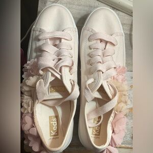 Keds Women’s Shoes Size 8.5 ✅